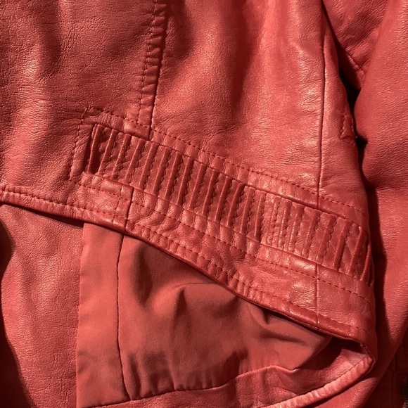 GUESS pink crop faux leather jacket XS - Picture 6 of 11